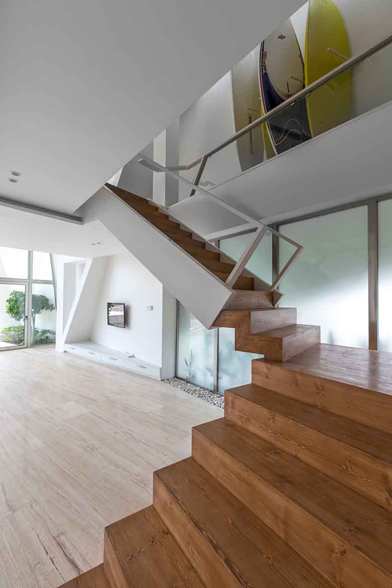 A Surfer`s Villa