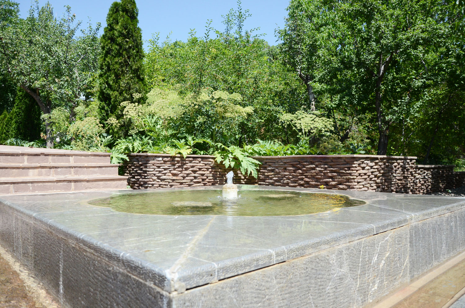 Bagh Etemad