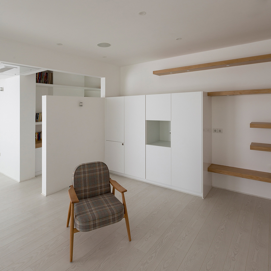 House No. 03