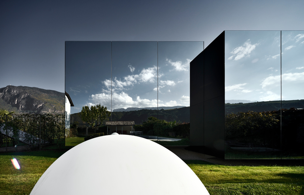 Mirror Villa 