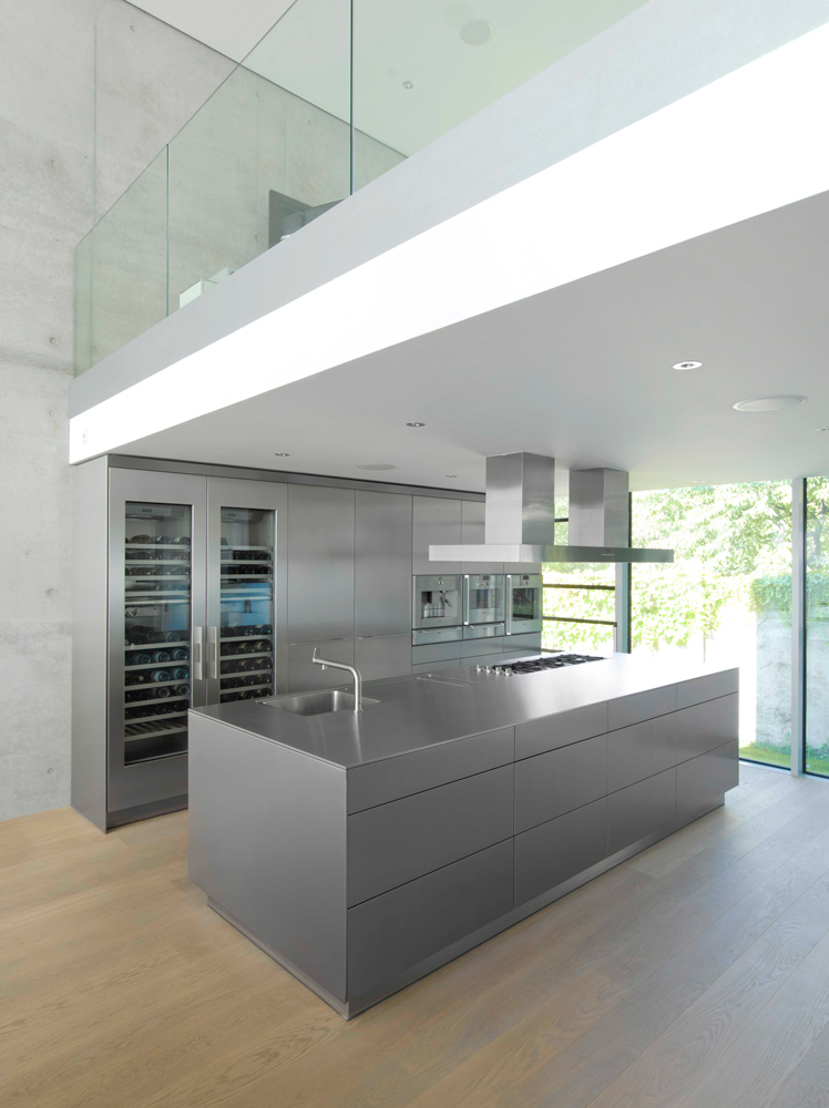 R Villa