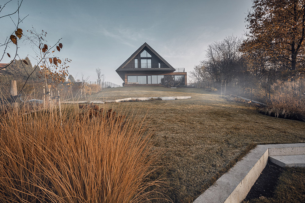 The Lesser Polish Eaves Villa 