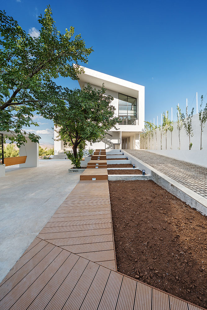 The R01 Villa