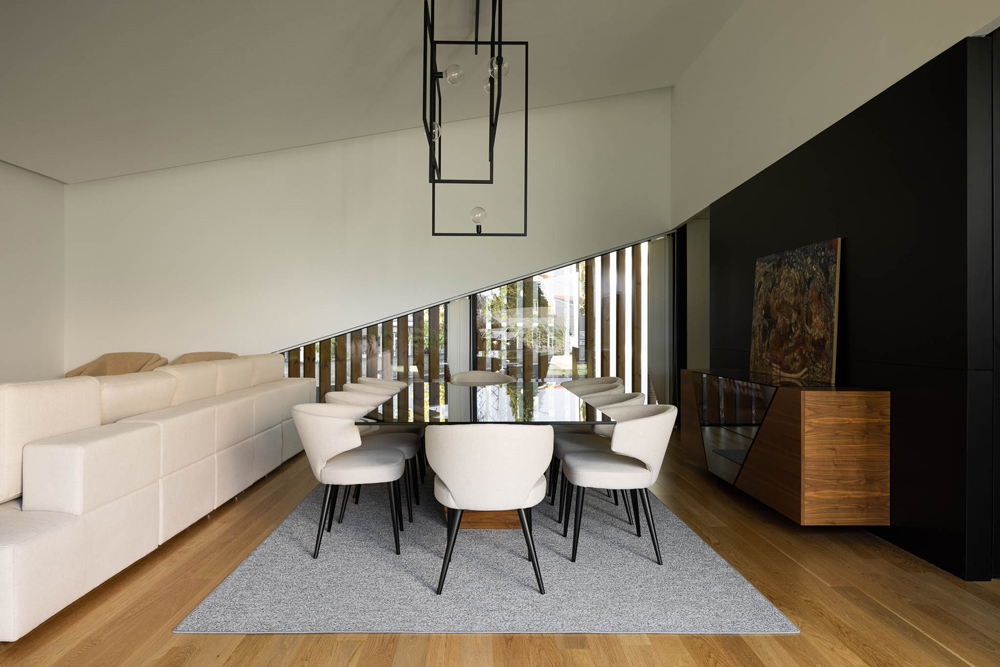 Tilt Villa 