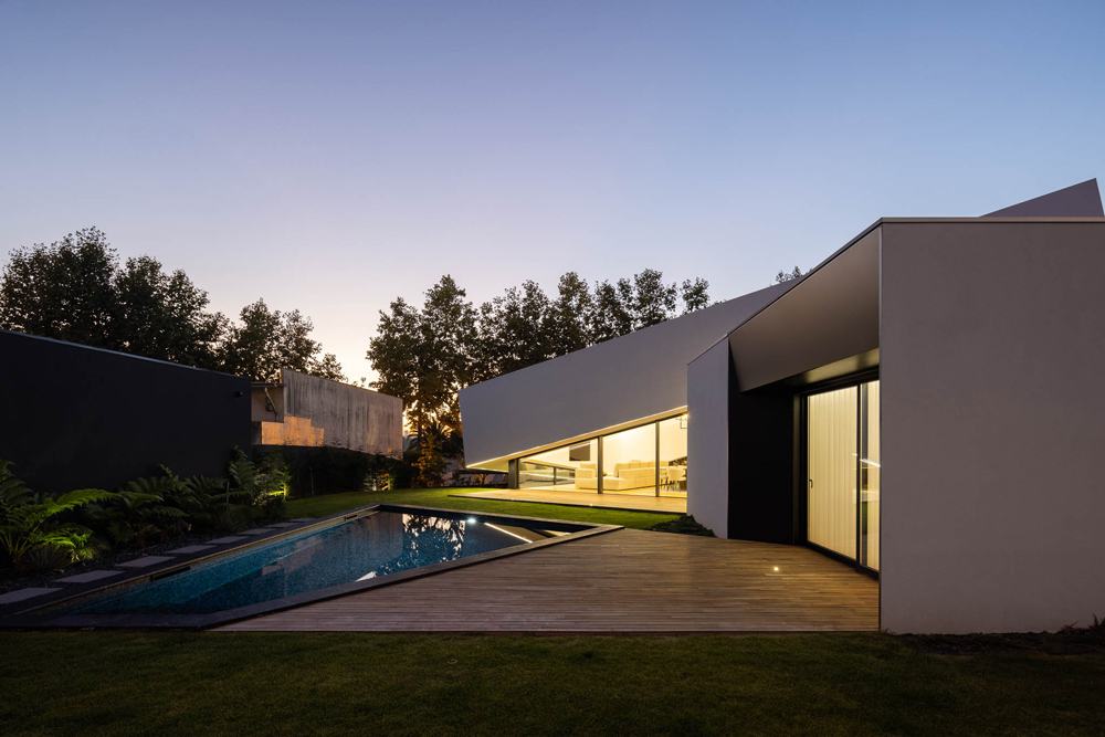 Tilt Villa 