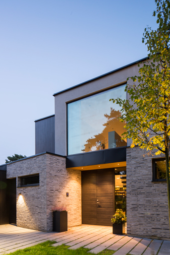 Villa J