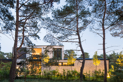 Villa J