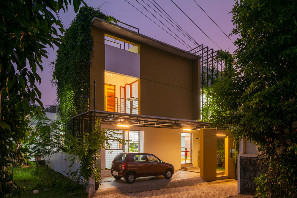 Villa That Rains Light